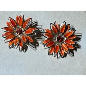 Beautiful Orange Flower Clip On Ear Rings. Orange Jewel in Center. Orange.silver